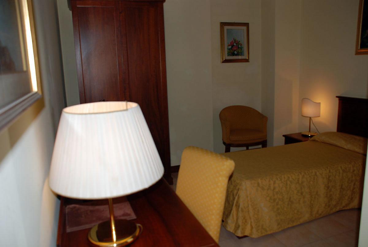 Certosa Hotel - Milan — Photos 1